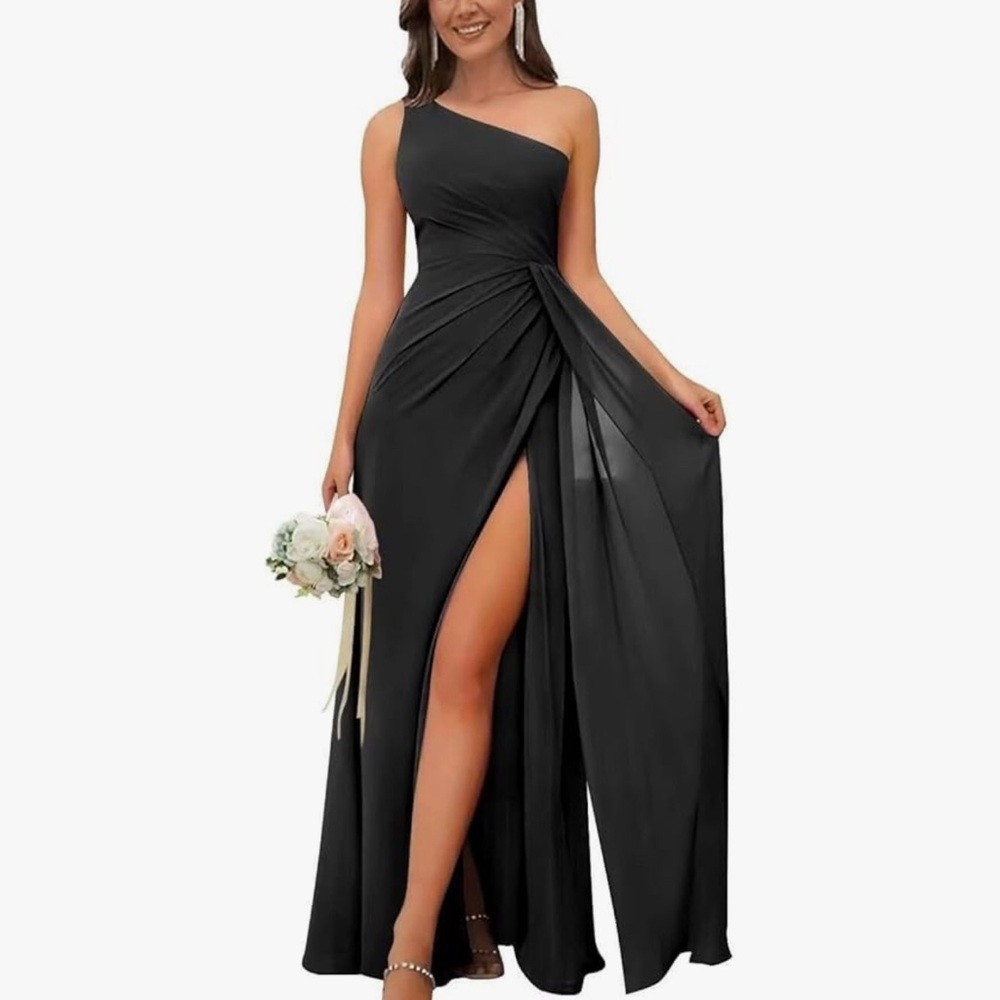 Elegant Black One-Shoulder Evening Dress